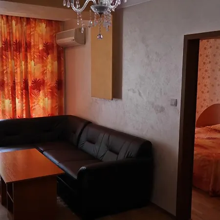فندق Tanya