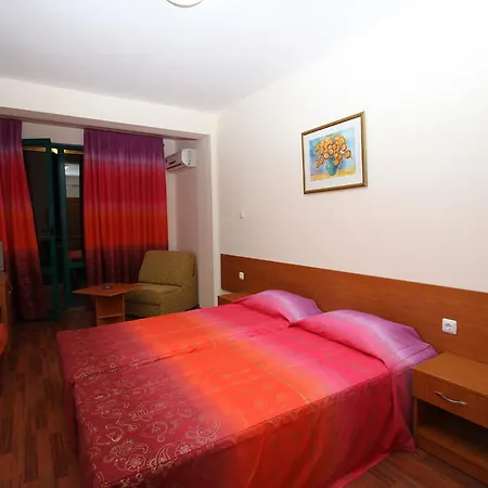 Tanya Slantschew brjag